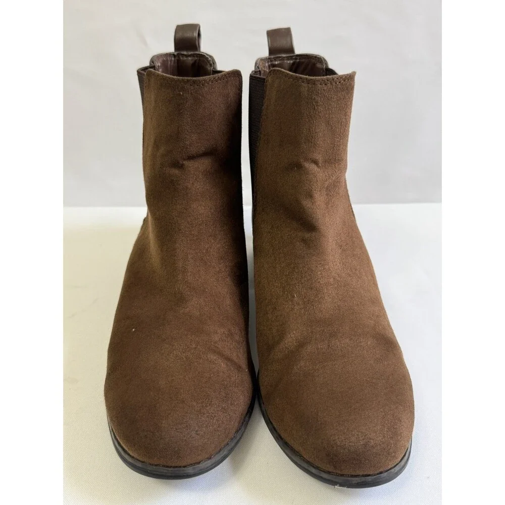 A New Day Women’s Size 7 Brown Chelsea Ankle Boots Block Heel